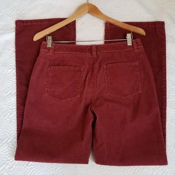 Ann Taylor Corduroy midrise rusty red bootcut Jeans, Size 6 - Picture 4 of 8